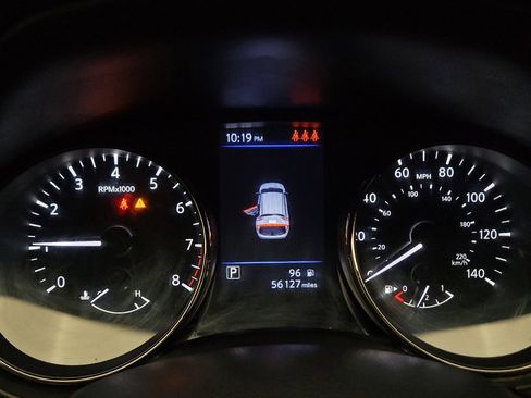 Used 2020 Nissan Rogue Sport S image 23