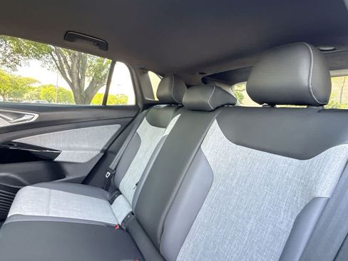 New 2026 Volkswagen ID.4 Pro RWD image 22