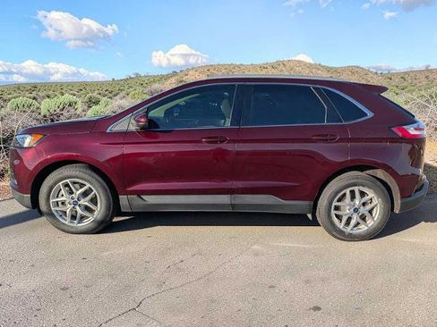Certified 2022 Ford Edge SEL w/ Convenience Package AWD/4WD image 3