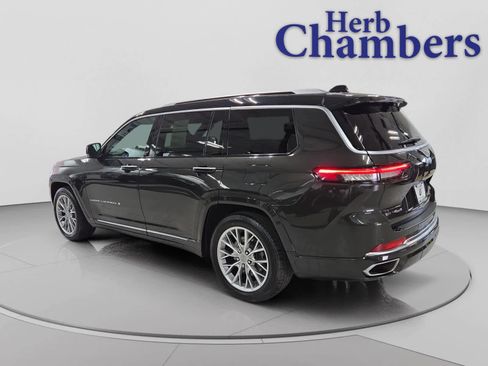 Used 2023 Jeep Grand Cherokee L Summit w/ Advanced Protech Group IV AWD/4WD image 3