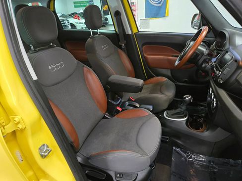 Used 2014 FIAT 500L Trekking w/ Popular Equipment Group image 22