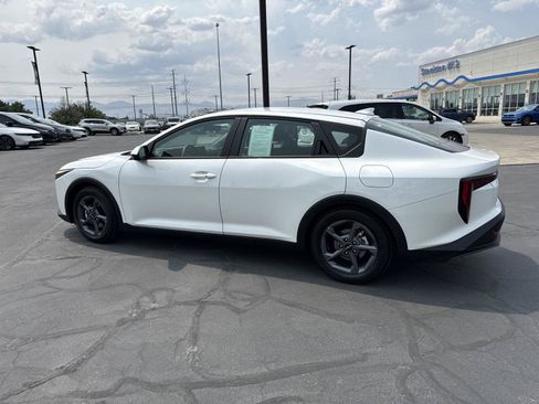 Used 2026 Kia K4 FWD image 9