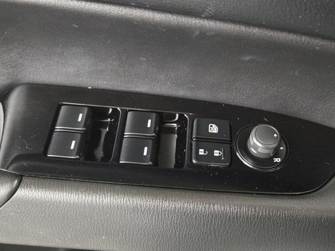 Used 2018 MAZDA CX-5 Touring w/ Preferred Equipment Package image 22