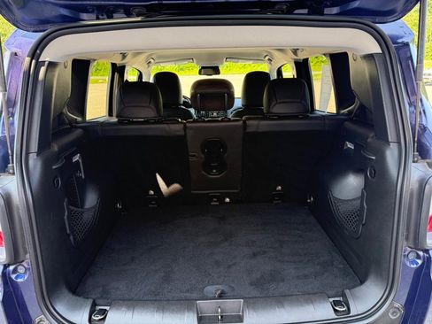 Used 2017 Jeep Renegade Trailhawk w/ Premium Trailhawk Package image 15