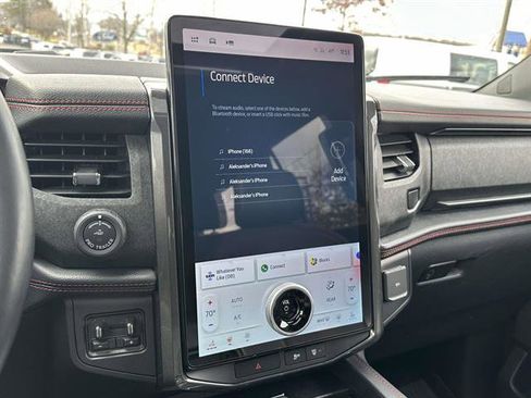 Used 2023 Ford Expedition Max Limited image 19