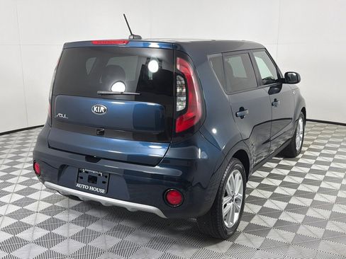 Used 2019 Kia Soul + FWD image 5