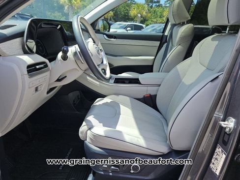 Used 2024 Hyundai Palisade Calligraphy AWD/4WD image 3