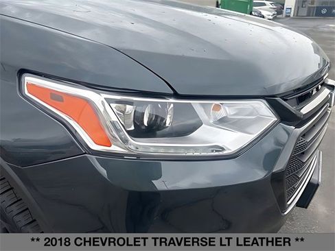 Used 2018 Chevrolet Traverse LT w/ LPO, Black Accent Package image 10