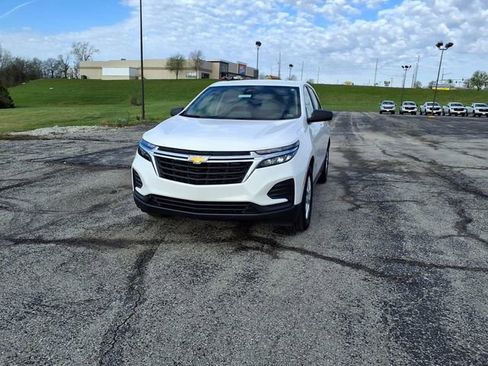 Used 2024 Chevrolet Equinox LS w/ LS Convenience Package FWD image 46