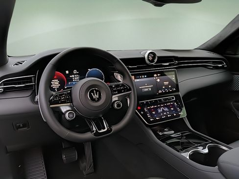New 2023 Maserati Grecale GT AWD/4WD image 33