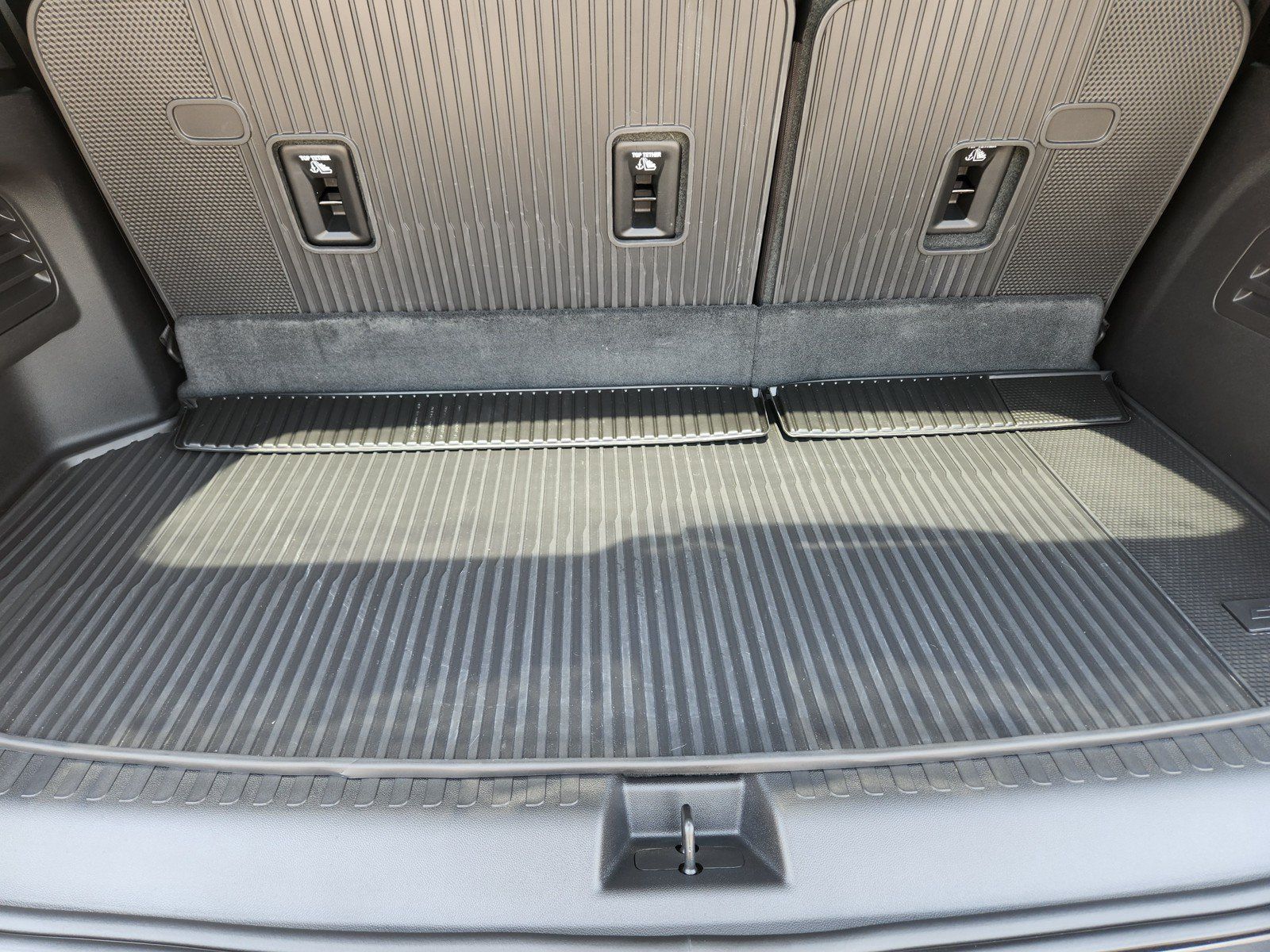 Used 2026 Chevrolet Traverse RS w/ LPO, Floor Liner Package FWD image 27