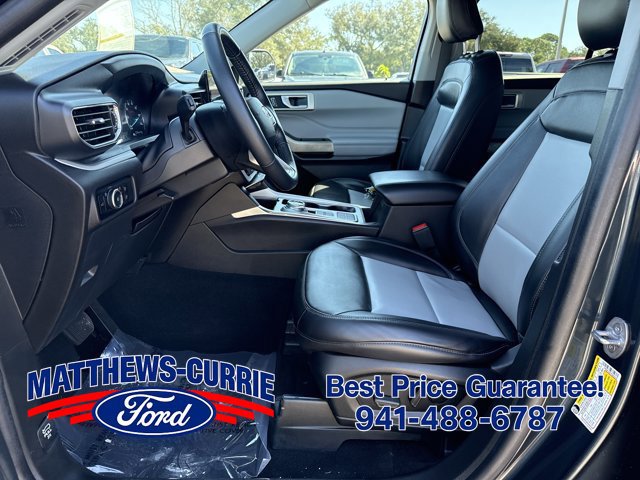 Certified 2023 Ford Explorer XLT w/ Equipment Group 202A RWD image 9