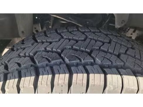 Used 2023 Ford F150 XLT AWD/4WD image 3