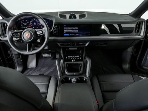 New 2026 Porsche Cayenne Coupe AWD/4WD image 20