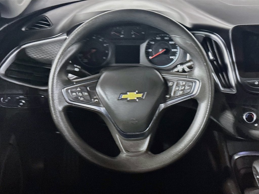 Used 2025 Chevrolet Malibu LT FWD image 13