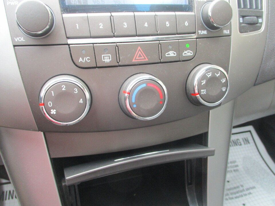 Used 2010 Hyundai Sonata GLS FWD image 30