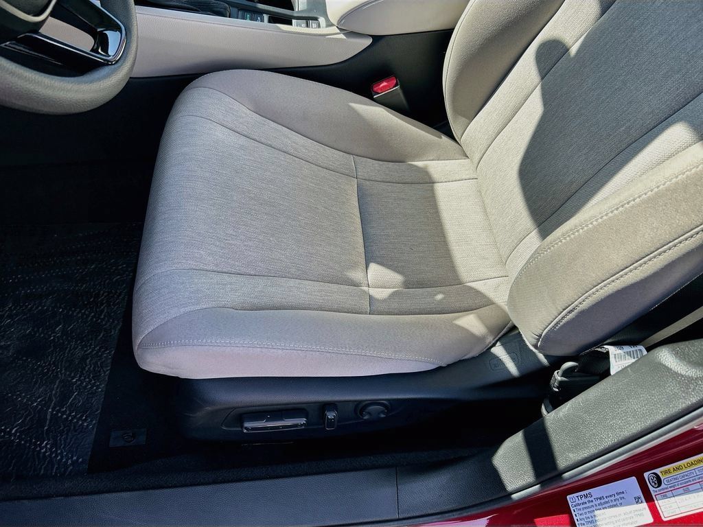 Certified 2026 Honda Accord SE image 18