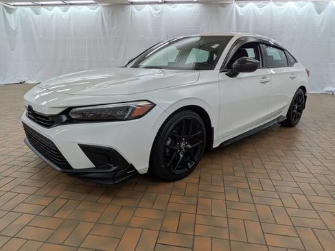 Used 2022 Honda Civic Sport image 3