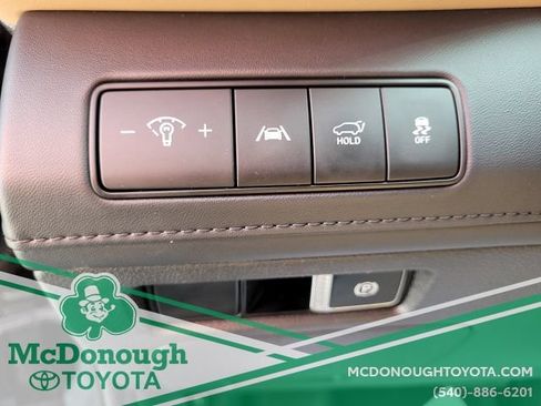 Used 2022 Hyundai Santa Fe Calligraphy AWD/4WD image 29