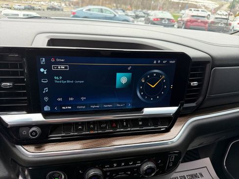 Certified 2024 Chevrolet Silverado 1500 LT image 17