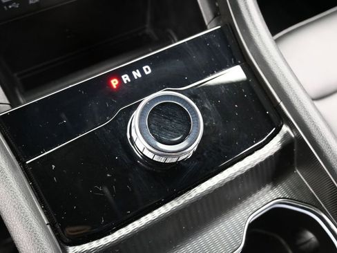 Used 2024 Jeep Grand Cherokee L Limited image 20