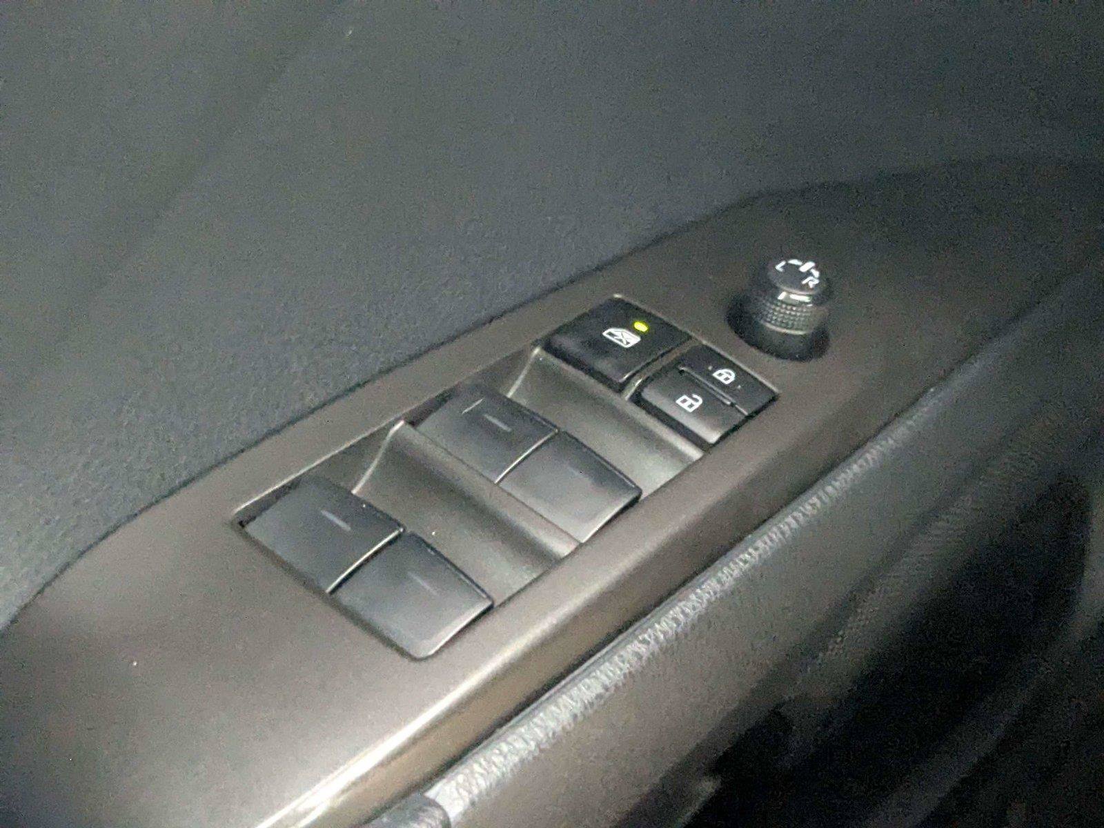 Certified 2023 Toyota Camry SE FWD image 14