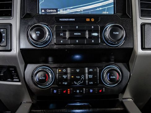 Used 2020 Ford F250 Lariat AWD/4WD image 26