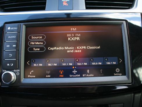 Used 2019 Nissan Sentra SV image 14