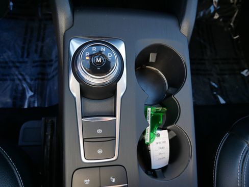 Used 2020 Ford Escape Titanium AWD/4WD image 24