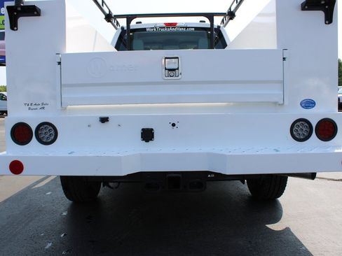 Used 2025 Ford F250 XL AWD/4WD image 17