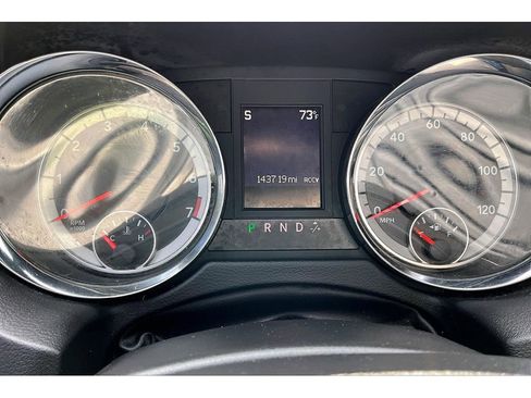 Used 2018 Dodge Grand Caravan GT FWD image 28