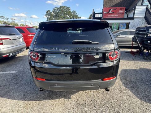 Used 2016 Land Rover Discovery Sport SE image 3
