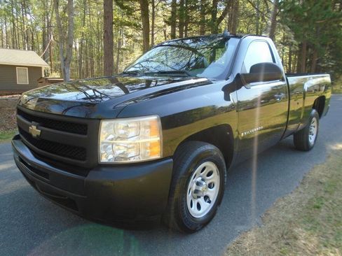 Used 2009 Chevrolet Silverado 1500 W/T image 1