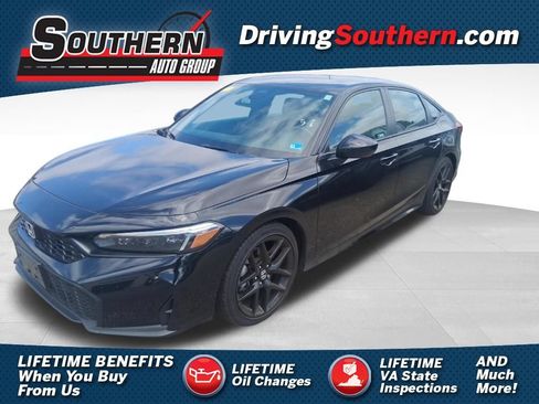 Used 2025 Honda Civic Sport image 1