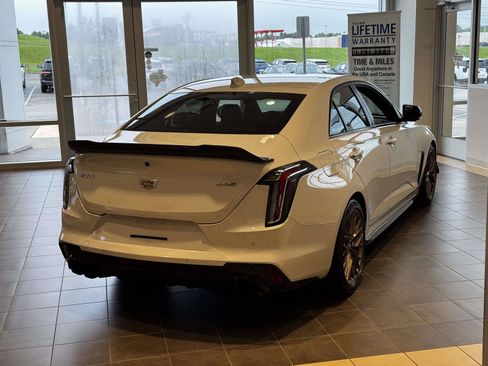 Used 2022 Cadillac CT4 V Blackwing w/ Carbon Fiber 1 Package RWD image 4