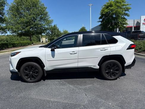 Used 2024 Toyota RAV4 XSE AWD/4WD image 3