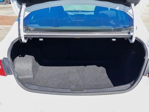 Certified 2024 Chevrolet Malibu LT image 18