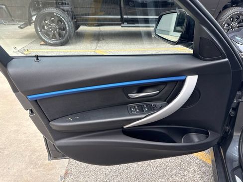 Used 2018 BMW 330i xDrive Sedan AWD/4WD image 20