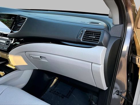 Used 2020 Honda Pilot Elite image 19