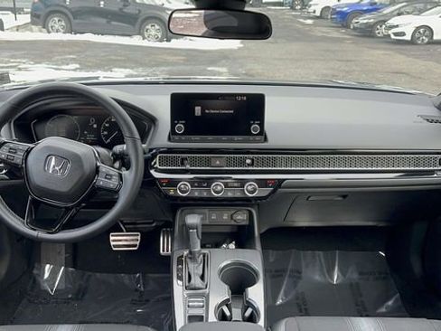 Used 2025 Honda Civic Sport image 11