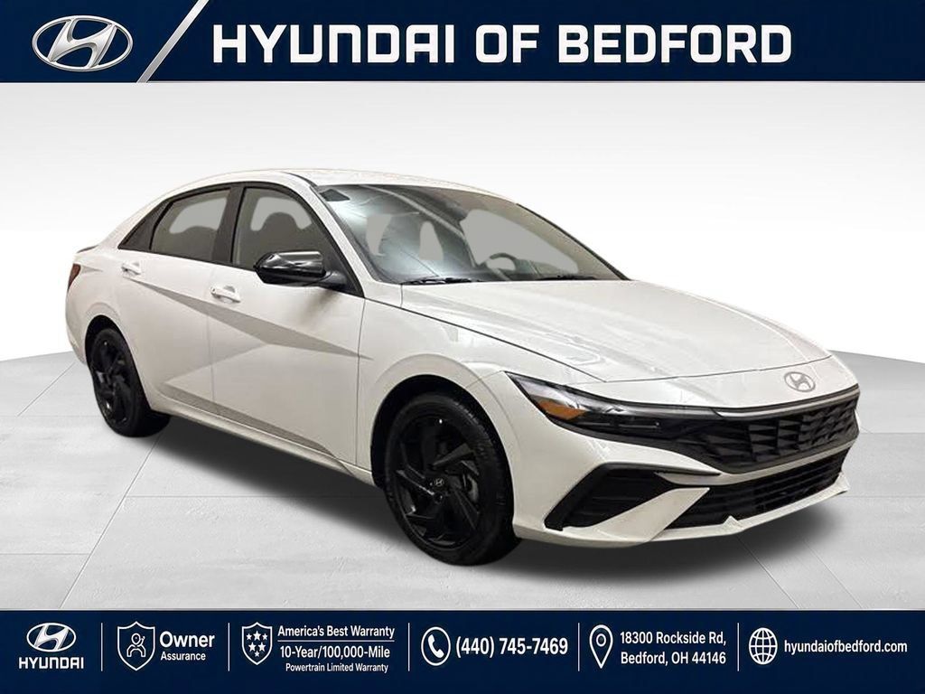 Used 2026 Hyundai Elantra Sport FWD image 3