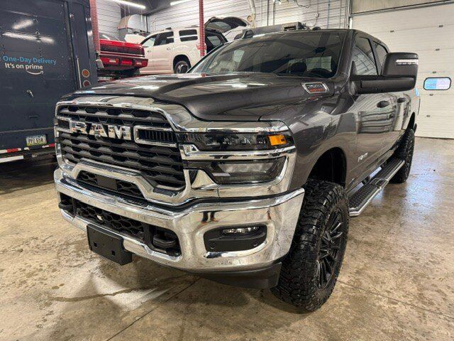 Used 2025 RAM 2500 Big Horn AWD/4WD image 39