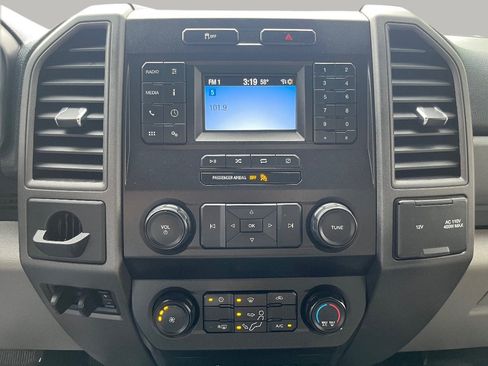 Used 2021 Ford F250 XL w/ Power Equipment Group RWD image 21