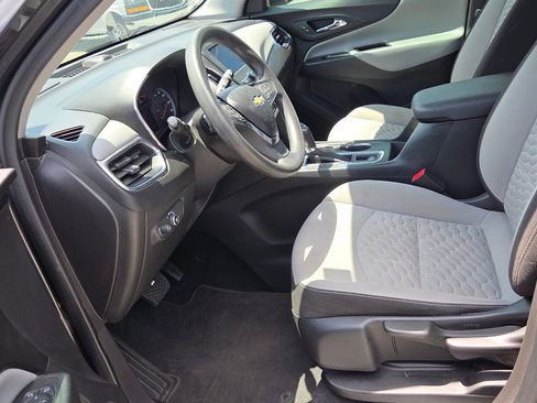 Certified 2020 Chevrolet Equinox LS FWD image 3