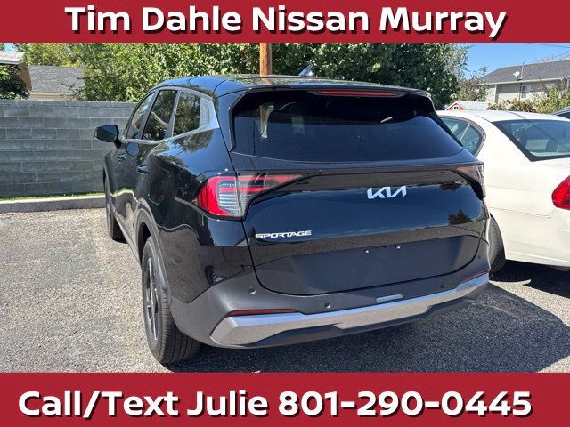 Used 2026 Kia Sportage LX FWD image 11