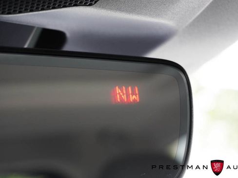 Used 2025 Subaru Crosstrek 2.5i Premium AWD/4WD image 31