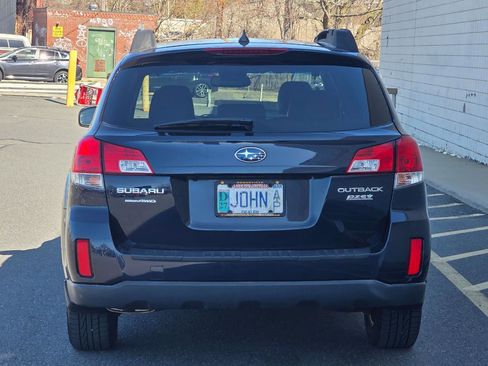 Used 2014 Subaru Outback 2.5i Limited w/ Moonroof Package image 6