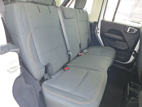 Used 2024 Jeep Wrangler Sahara AWD/4WD image 21