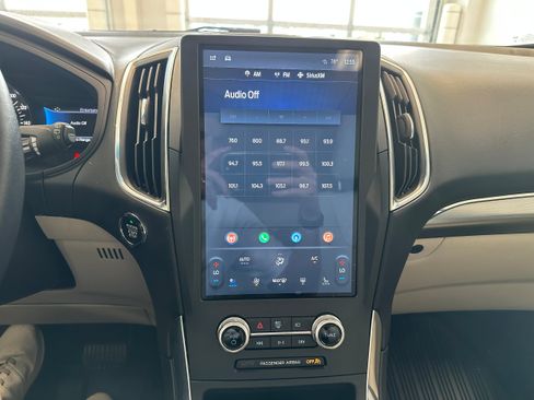 Used 2024 Ford Edge Titanium w/ Equipment Group 301A AWD/4WD image 19