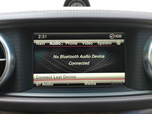 Used 2015 Mercedes-Benz SL 550 image 44